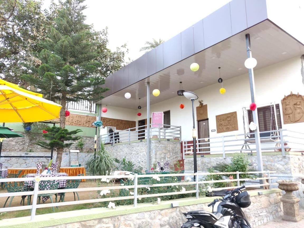 Hari Niwas - A Boutique Garden Resort مونت ابو المظهر الخارجي الصورة